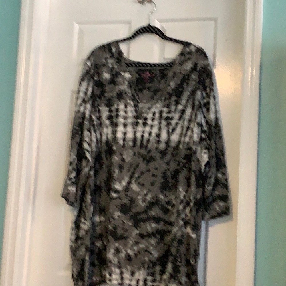 Black and white tie dyed look